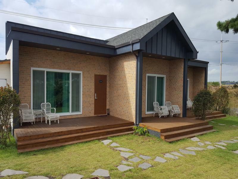 Wind Jeju Cafe & Pension Seogwipo-stad Buitenkant foto